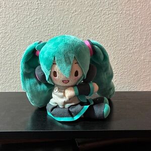 Hatsune Miku Fuwapuchi Kuttsuki Plush Hug toy Doll SEGA Smile